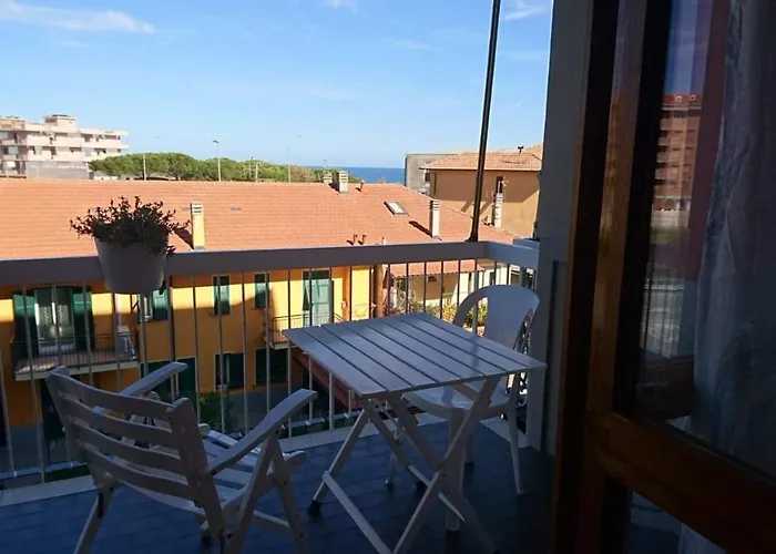 A Due Passi Dal Mare Apartmán *