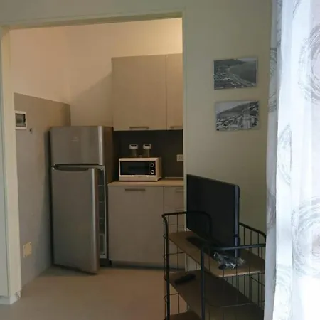 A Due Passi Dal Mare *