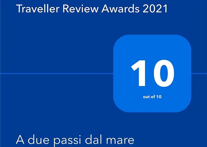 A Due Passi Dal Mare *